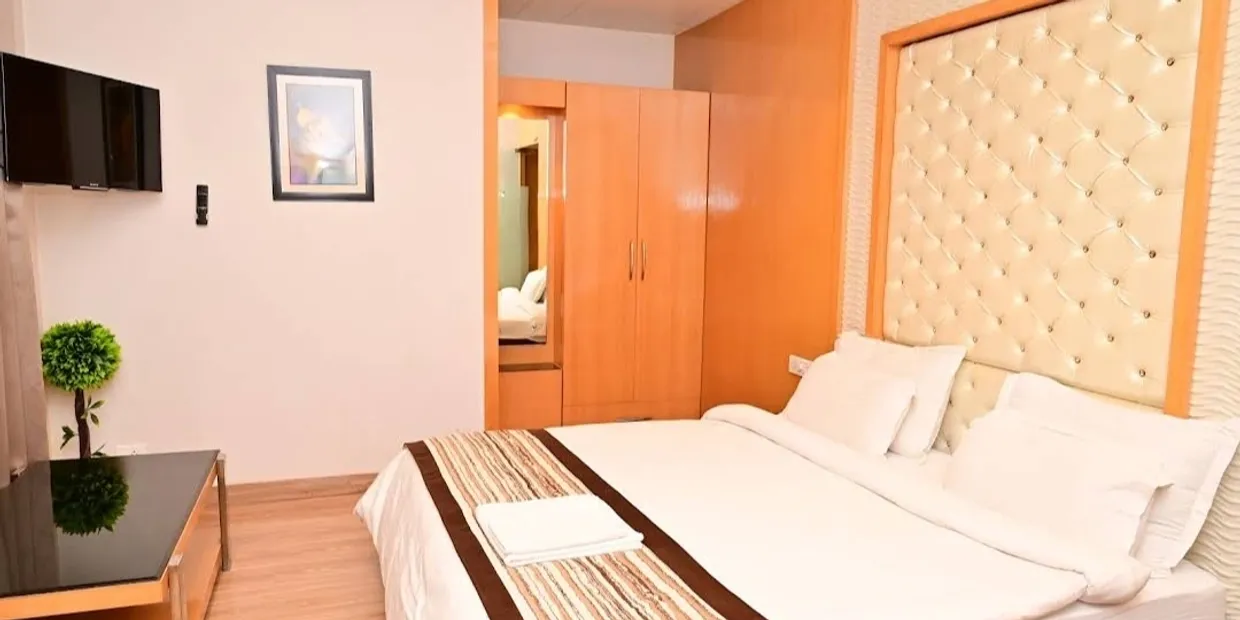 2 Bed AC Room Tirupati Couple Stay
